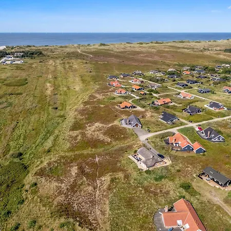 Prázdninový dům Lovely Home, Renovated In 2025, Located Only 800 Meters From The North Sea Nørre Lyngvig