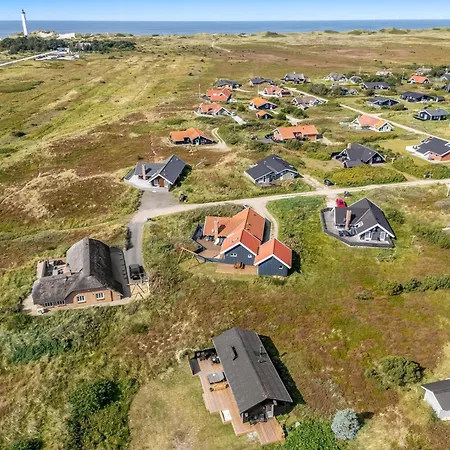 Prázdninový dům Lovely Home, Renovated In 2025, Located Only 800 Meters From The North Sea Nørre Lyngvig